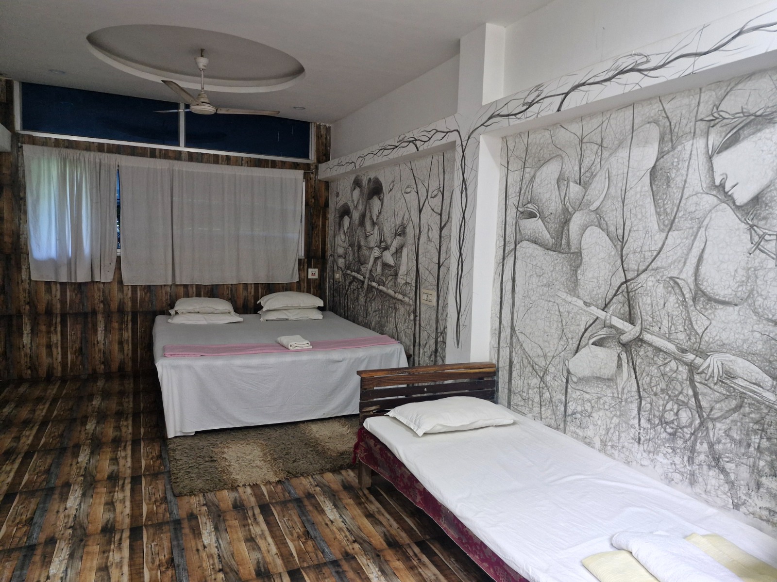 Nishi Theque Private  AC Cottage No 108