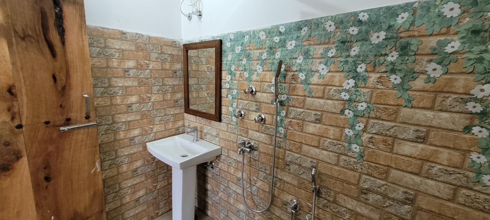 Sitara Super Delux AC room no 110